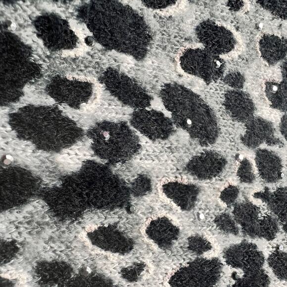 Rebecca Malone Petites Women's Animal Print Bejeweled  Sweater Sz PL - Picture 8 of 10